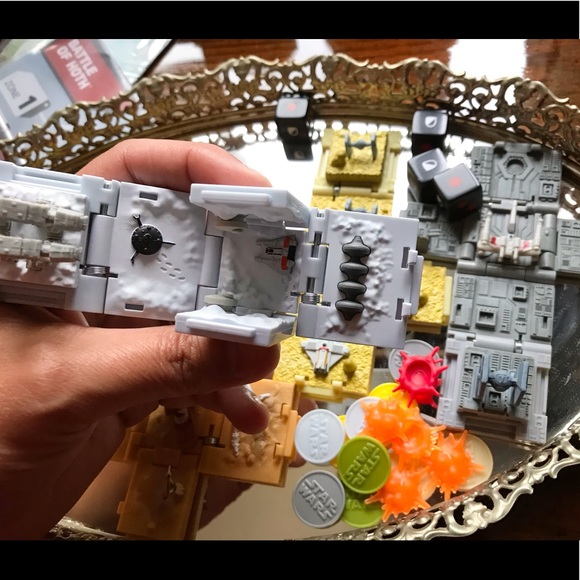 Lot STAR WARS Battle Cubes Polly Pocket Size Cube Toys Game Pcs Paperwork Dice - Picture 12 of 16